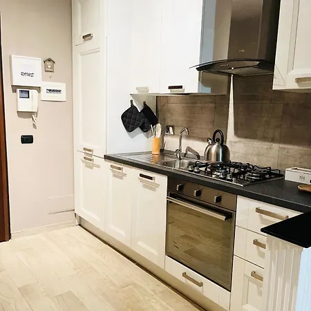 Lux Capannelle Apartmán *